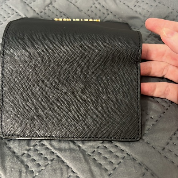 Black Michael Kor wallet. used but with no sighs of wear. excellent condition. - Picture 3 of 4